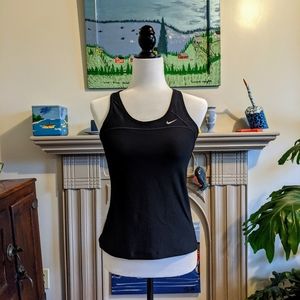 Nike tank Top. Size M. EUC.